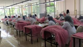 Kars'ta açılan tekstil atölyesi 350 kişiye istihdam kapısı olacak