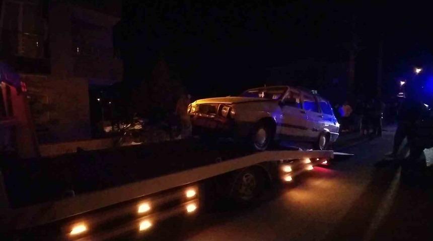 &Ccedil;orum&rsquo;da iki otomobil &ccedil;arpıştı: 1 yaralı