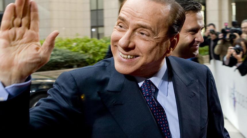 Berlusconi'nin cenaze töreni için yola çıktılar! Bakan Fidan ve AK Parti Sözcüsü Çelik İtalya'ya gidiyor
