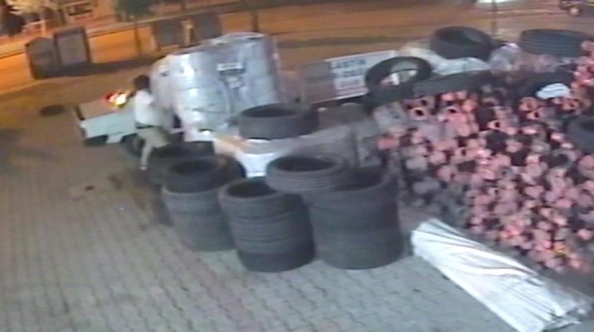 Sulama borusu çalan 2 hırsızlık şüphelisi yakalandı