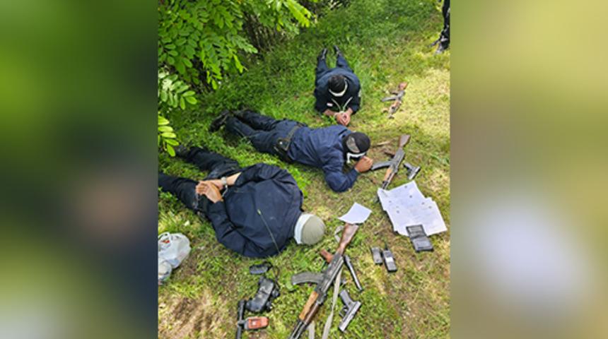 Balkanlar'da Kosova ve Sırbistan'ı karşı karşıya getiren olay! Polisler gözaltına alındı, 'kaçırılma' iddiası ortalığı karıştırdı