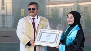 Siirt Üniversitesinde 4 bin 100 öğrenci mezuniyet heyecanı yaşadı