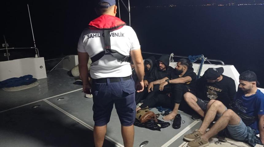 Muğla açıklarında 9 düzensiz göçmen kurtarıldı, 8 düzensiz göçmen yakalandı