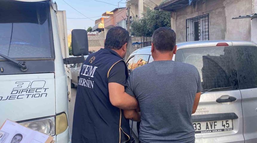 Mersin&rsquo;de aranan şahıslara operasyon: 76 g&ouml;zaltı kararı