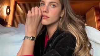 Transparan giyen fenomen Cansu Akın dekolteli poz verdi! Yorum yağdı