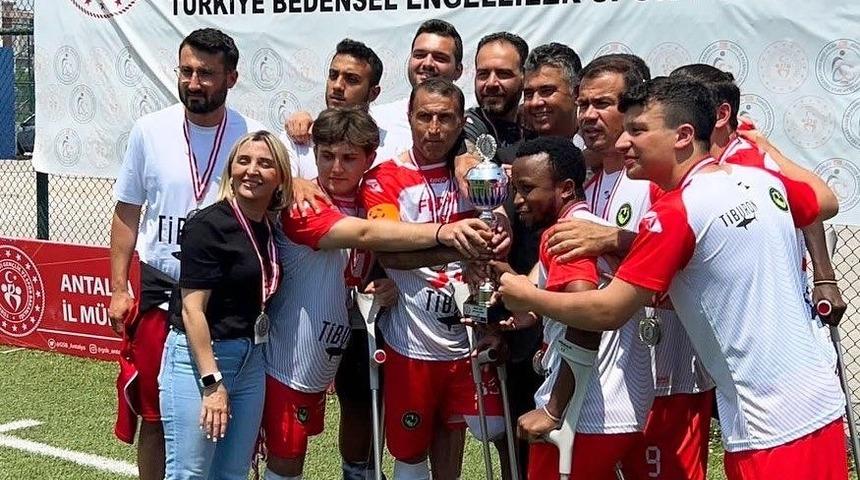 Denizlili Ampute Futbol Takımı, Süper Lig’e yükseldi