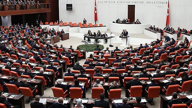 TBMM'deki seçim gündem oldu! İYİ Partililer, AK Partili adaya oy verdi, CHP'nin adayı canlı yayında sitem etti! 