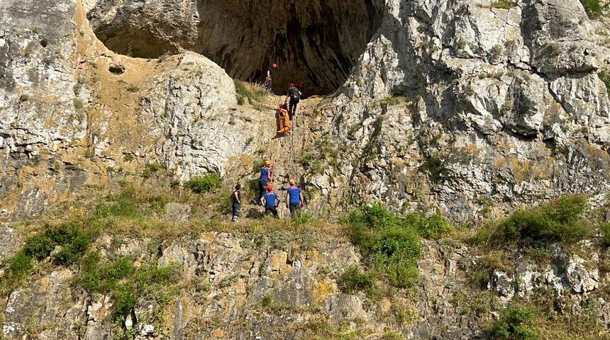 Kocaeli'de tırmanış yaparken düşen kişi yaralandı