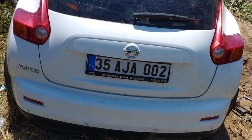 İzmir'de otomobilin devrilmesi sonucu 4'ü çocuk 9 kişi yaralandı