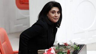 Leyla Zana'nın milletvekilliği düşürüldü!