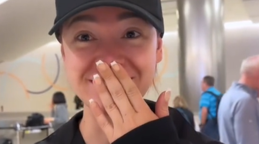 Pasaport fotoğrafındaki bakımlı halini gören sınır görevlileri gerçek halini tanıyamadı! “Beni neredeyse uçağa almıyorlardı”