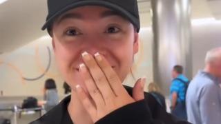 Pasaport fotoğrafındaki bakımlı halini gören sınır görevlileri gerçek halini tanıyamadı! “Beni neredeyse uçağa almıyorlardı”