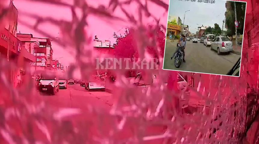 Otobüsün kamerası saniye saniye kaydetti! Korkunç kaza... Motosiklet sürücüsü hayatını kaybetti