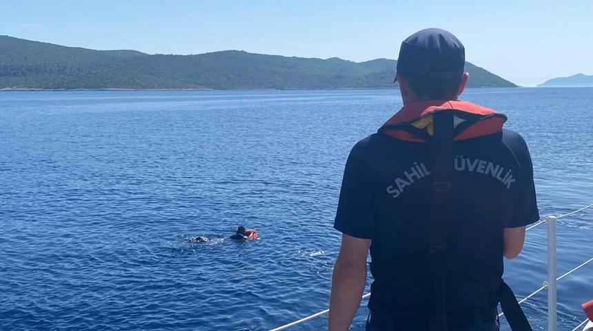 Yüzerek Yunanistan’a geçmeye çalıştı! Denizde fark edilince...