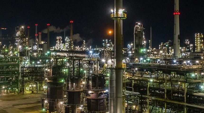 Rus Rosneft ve Çinli CNPC, petrol ticaretinde yuan ve rubleye geçti