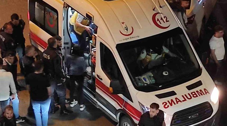 Erzurum'da bıçaklı kavga: 2 kişi yaralandı!