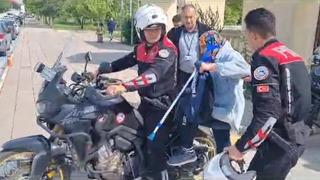 Sınava geç kalan öğrencinin yardımına polis ekipleri koştu!