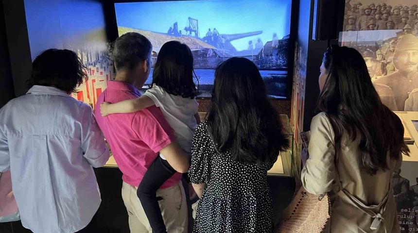 Çanakkale Savaşları Mobil Tırı Bartın’da ziyaretçilerini ağırladı