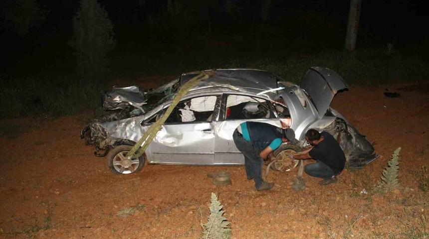 Lastiği patlayan otomobil takla attı: 5 yaralı