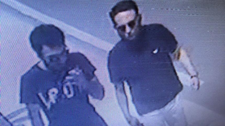 Bodrum'da piyasaya sahte döviz süreceği iddia edilen 2 zanlı tutuklandı