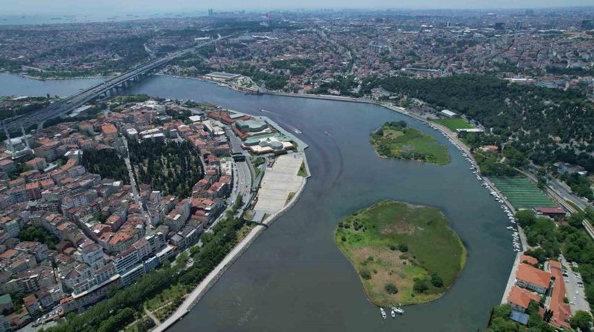 Haliç’te korkutan görüntü! 'Çok rahatsız edici'