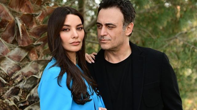 Üvey Anne'nin Serap'ı Hazal Filiz Küçükköse ile ikizinin benzerlikleri şaşırttı! Meğer birbirlerinin yerine geçiyorlarmış