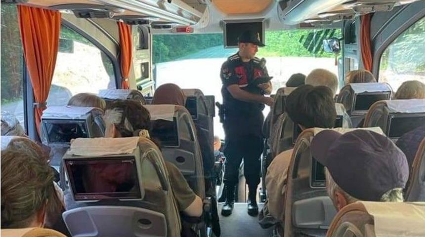 Kırklareli’nde trafik denetimi; 29 aranan şüpheli yakalandı