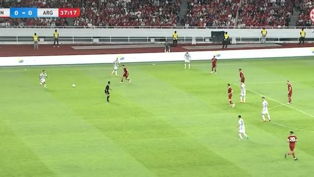 Galatasaray'ın gündemindeki yıldız, milli maçta şov yaptı! Leandro Paredes'in attığı gol ağızları açık bıraktı...