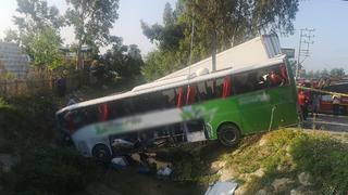 Mersin'de feci kaza! Otobüs ile kamyon çarpıştı: Ölü ve yaralılar var