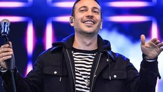 Oğuzhan Koç'un tartışma yaratan ayakkabılarının fiyatı dudak uçuklattı! Duyanlar çok şaşırdı