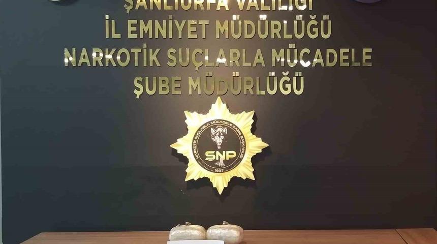 Araçtan 7 kilo uyuşturucu çıktı