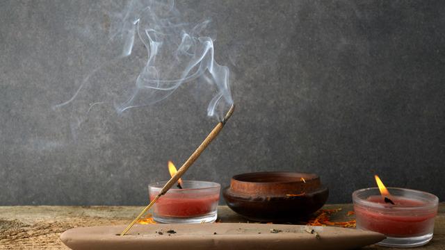 Tütsünün faydaları nelerdir? Evde tütsü yakmak ne işe yarar?