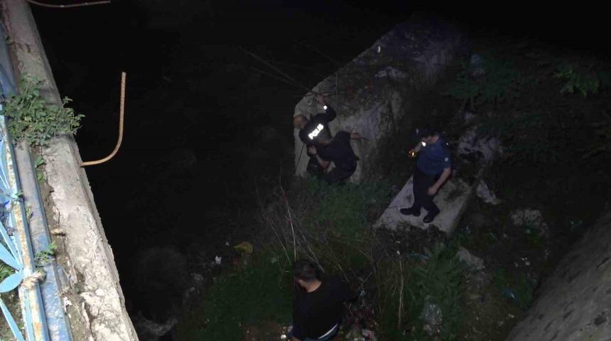Harşit Çayı’na atlayan genci polis ve itfaiye ekipleri kurtardı