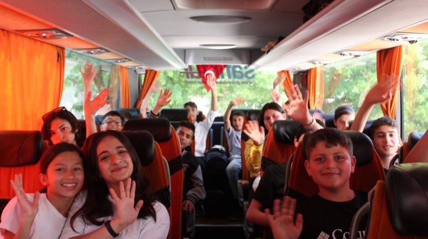 Bayburtlu öğrenciler Çanakkale ve İstanbul gezisine uğurlandı