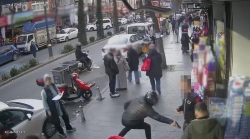 İş yeri &ouml;n&uuml;nde bekleyen gen&ccedil; dehşeti yaşadı! Şaşırtan ger&ccedil;ek ise ortaya &ccedil;ıktı