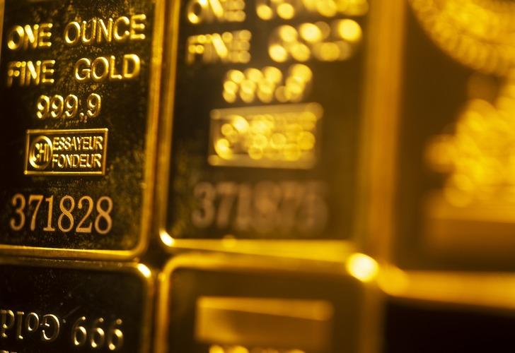 Altın fiyatları için dev bankadan tahmin! 2023 yıl sonunda 50 dolar birden düşebilir…