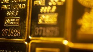 Altın fiyatları için dev bankadan tahmin! 2023 yıl sonunda 50 dolar birden düşebilir…