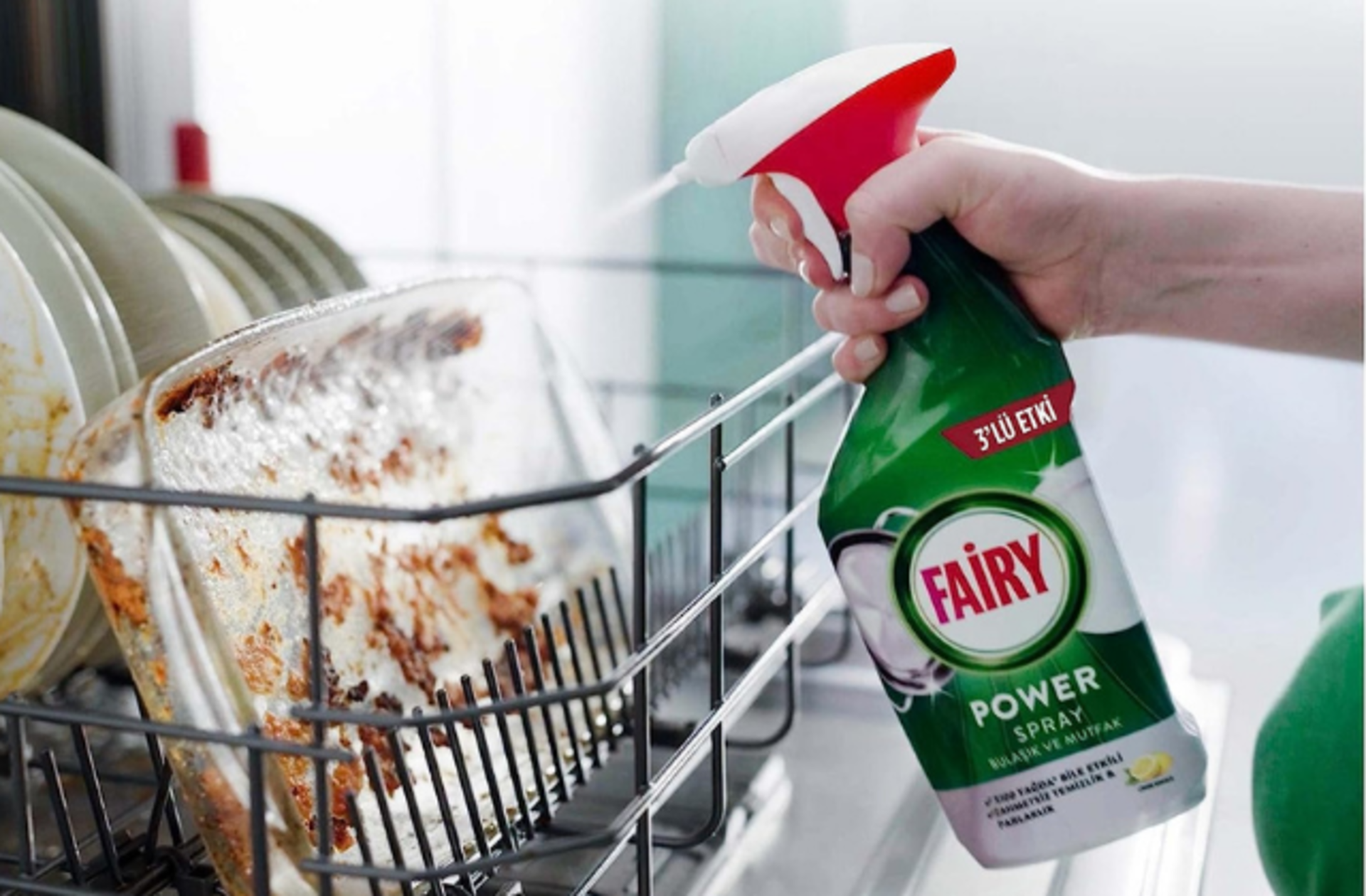 İnatçı yüzey lekelerinde kurtarıcınız olacak en iyi yağ çözücüler