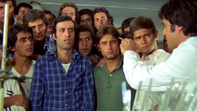 Hababam Sınıfı Uyanıyor konusu nedir, oyuncuları kimler? Hababam Sınıfı Uyanıyor nerede ve kaç yılında çekildi?