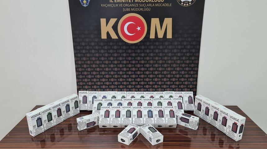 Düzce'de 282 elektronik sigara ele geçirildi, 3 kişi gözaltına alındı