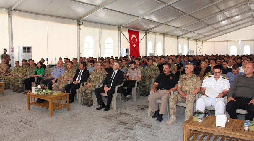 Hatay'da sahada görev yapan depremzede güvenlik güçlerine başarı belgesi verildi