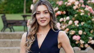 Ege Kökenli mayolu pozlarıyla olay oldu! Sere serpe uzanıp... 