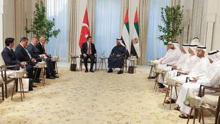 SON DAKİKA | Cumhurbaşkanı Yardımcısı Yılmaz ve Bakan Şimşek'ten BAE'de kritik temaslar