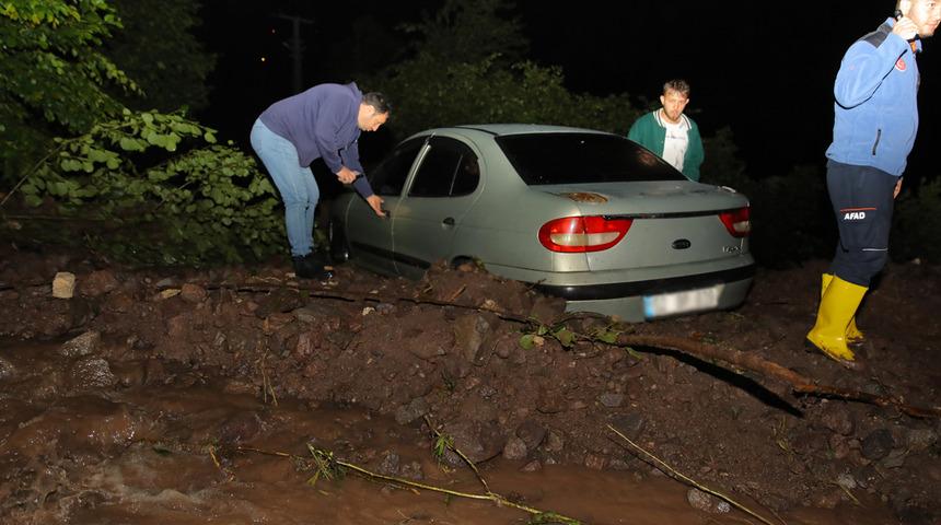 Ordu'da sel sularında mahsur kalan 6 kişi kurtarıldı