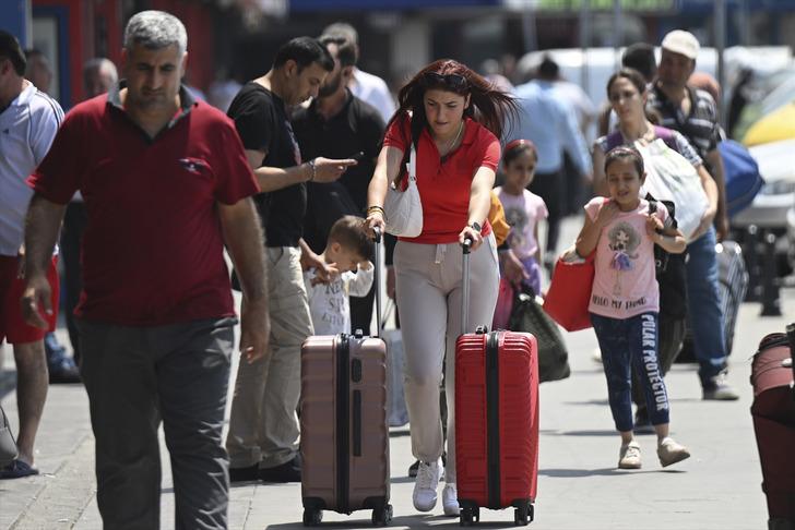 Kurban Bayramı tatili 9 gün olmuştu: İstanbul’dan kaçmak isteyen otogara koştu! Günde 2 bin kere…