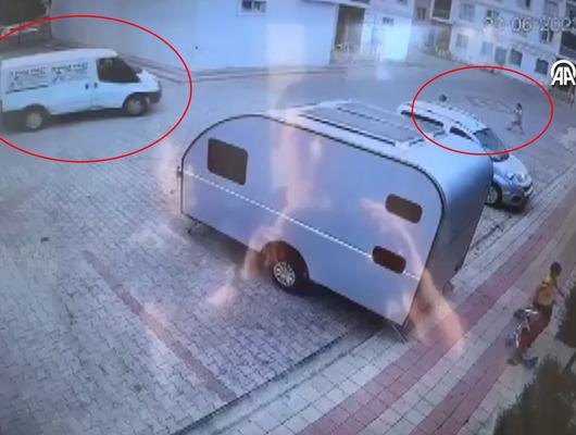 Diyarbakır’da korkunç olay! 7 yaşındaki çocuk 5 yaşındaki kardeşini araçla ezerek öldürdü…