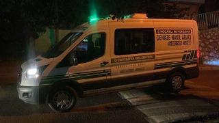 Seslere komşular koştu... Oğlunu boğazından bıçaklayarak öldürdü