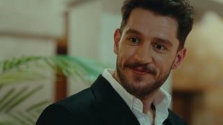 Uraz Kaygılaroğlu'dan yurt dışı gezisine euro göndermesi! 'Sana bile dert olduysa' yorumuna yanıt gecikmedi