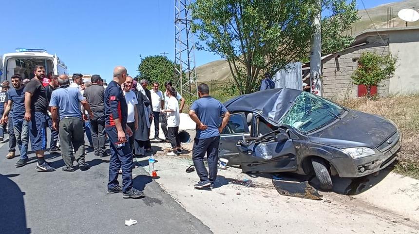 Bitlis'te trafik kazası: 5 kişi yaralandı