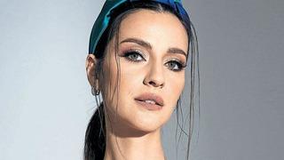 İrem Helvacıoğlu bikinili pozlarını paylaştı! Duru güzelliğiyle büyüledi